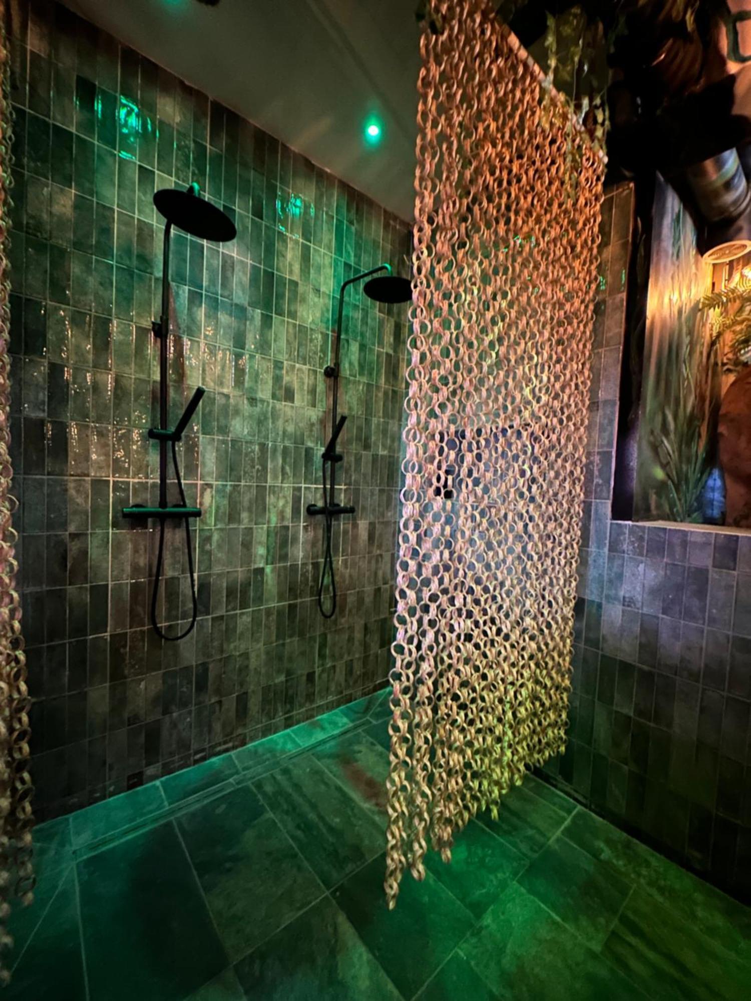 됭케르크 Jungle Spa B&B 외부 사진