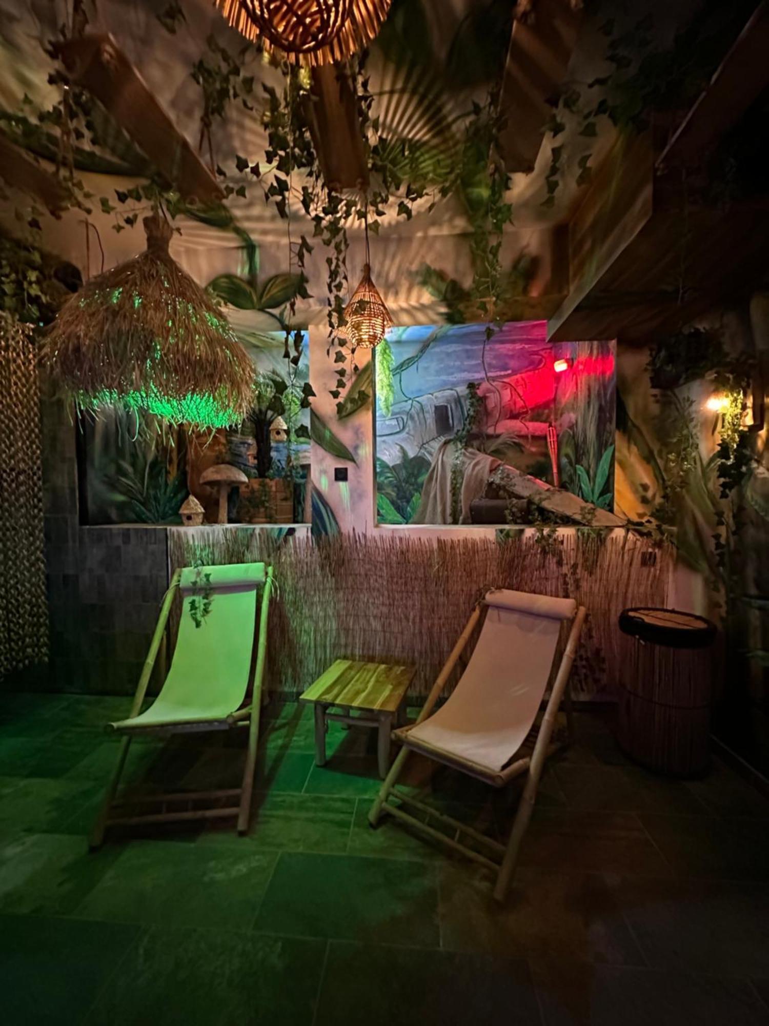 됭케르크 Jungle Spa B&B 외부 사진