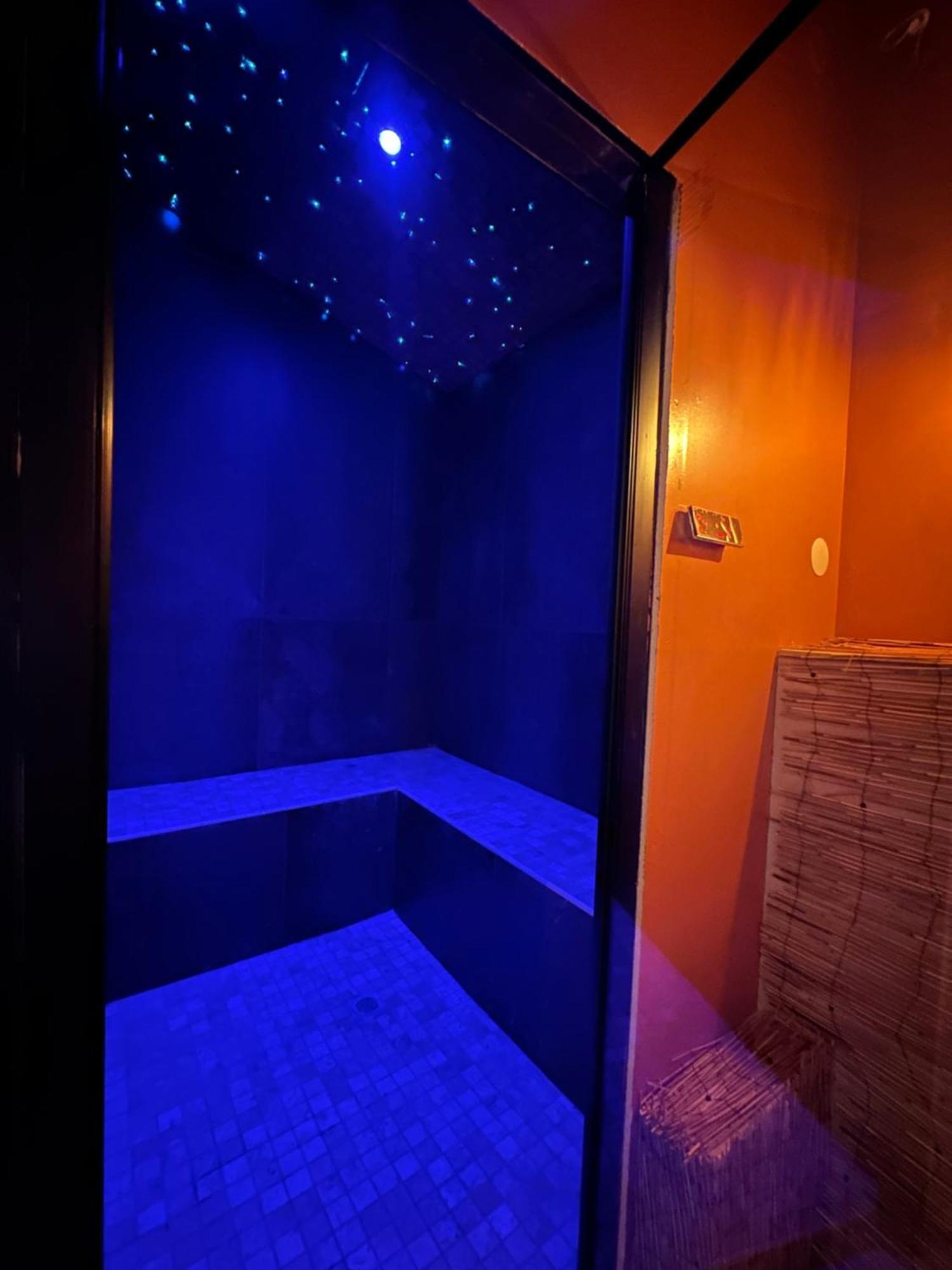 됭케르크 Jungle Spa B&B 외부 사진